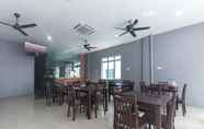 Restaurant 6 Hotel Iskandar