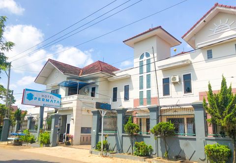Bangunan Hotel Permata Majenang