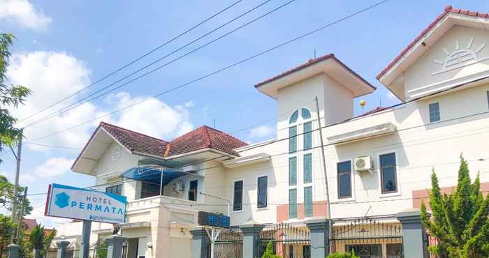 Exterior Hotel Permata Majenang