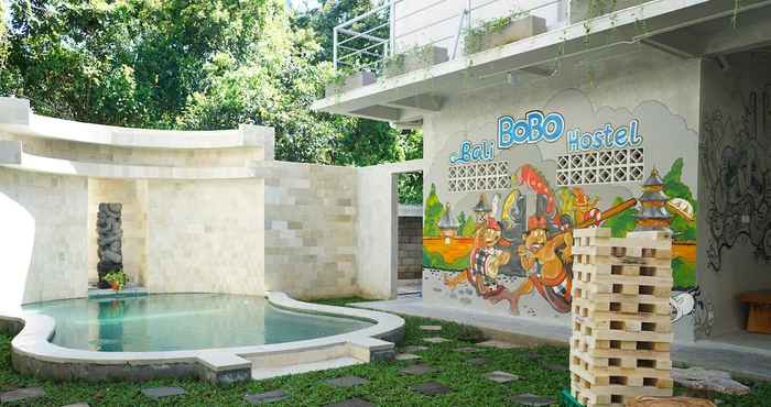 Kolam Renang Bali Bobo Hostel