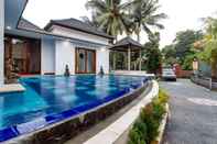 Swimming Pool Graha Yuma Guest House 