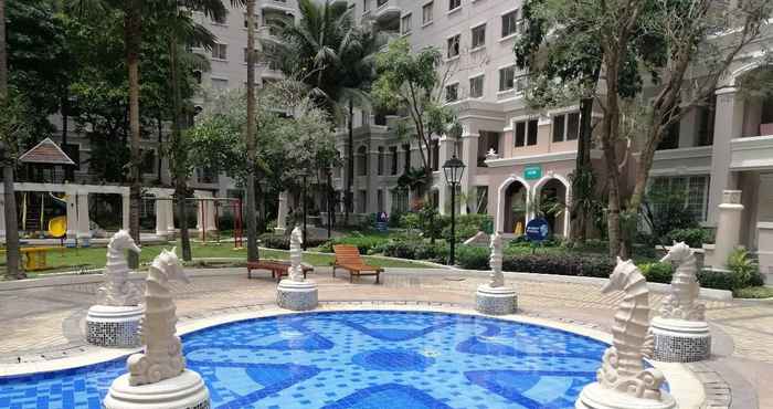 Swimming Pool Apartemen Waterplace by (Anthony)