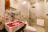 Phòng tắm bên trong Phong Phu Villa Hoi An