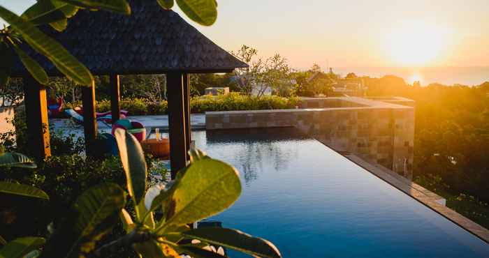 Kolam Renang Taman Bali Luxury Apartment