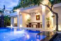 สระว่ายน้ำ Sunset Paradise Villa Jimbaran 3003