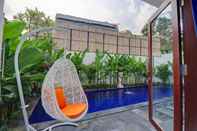 Kolam Renang Villa Pearl, Seminyak