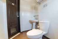 Toilet Kamar The Wine Museum Hotel and Resto