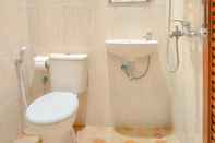 Toilet Kamar The Lenny Inn