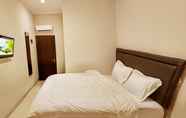 Kamar Tidur 5 The Lenny Inn