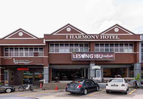 Exterior I Harmony Hotel