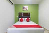 Kamar Tidur SUPER OYO 805 Hotel Run Star