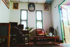 Lobby Bangkok Bungalow