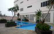 Swimming Pool 2 Studio Margonda Residence 4 By Afdy