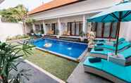 Kolam Renang 3 Kubu Benoa Guest House