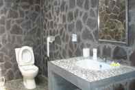 Toilet Kamar Bali Lege Beach Bungalows