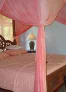 BEDROOM Bali Lege Beach Bungalows