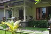 Lobby Bali Lege Beach Bungalows