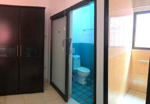 In-room Bathroom Baan Daratorn Soi 53 Yeak 5