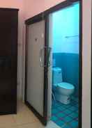 BATHROOM Baan Daratorn Soi 53 Yeak 5