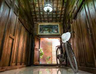 Sảnh chờ 2 Omah Nglaras Homestay