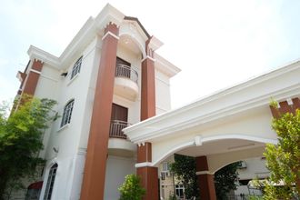 外部的 4 OYO 905 Hotel De'light Villa