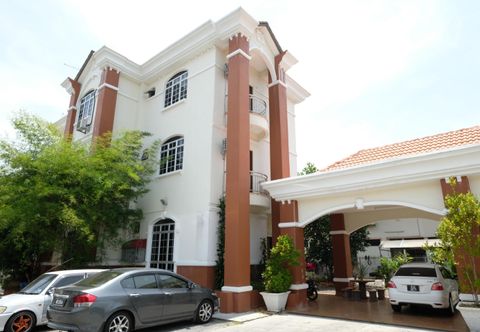 外部的 OYO 905 Hotel De'light Villa