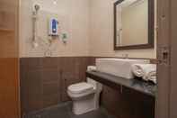 In-room Bathroom OYO 1043 Get Inn Hotel Sendayan