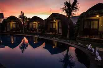 Kolam Renang 4 Papa Sun Villas