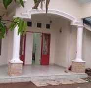 Bangunan 4 Mutiara syariah homestay