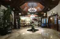 Lobby Camelot Hotel