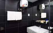 In-room Bathroom 5 Sweet Apartment Dalat