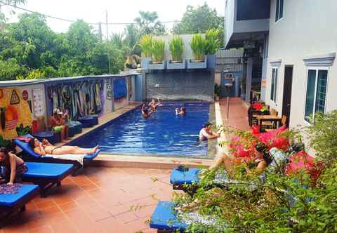 Swimming Pool Siem Reap Pub Hostel