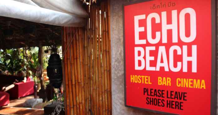 Lobi Echo Beach Hostel