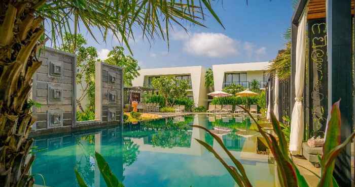 Kolam Renang Metta Residence & Spa