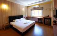 Kamar Tidur 2 Triple Trees Village