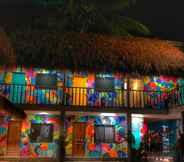 ภายนอกอาคาร 5 Way Shack Hostel Oslob Cebu