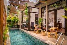 スイミングプール Heritage Suites