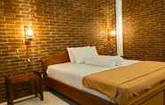 Kamar Tidur 5 Genthong Homestay