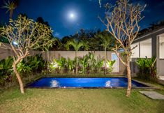 Swimming Pool 2 Sari Agung Guest House