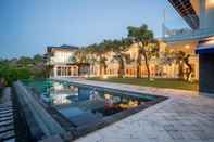 Swimming Pool The Makmur Villa