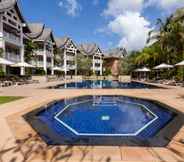 Swimming Pool 2 Allamanda Laguna (SHA)