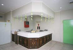 Lobby 4 OYO 563 Jockey Lodge Hotel