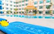 Swimming Pool 2 Phnom Penh Hotel