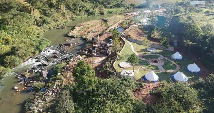 Common Space Glamping Town