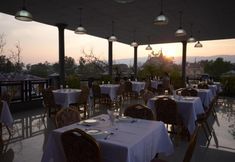 Restoran 5 Inlay Palace Hotel