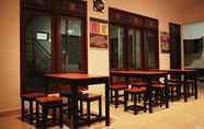 Restaurant 6 Sumringah Homestay