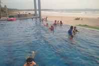 สระว่ายน้ำ Excel Hotel Ngwe Saung