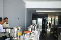 Quầy bar, cafe và phòng lounge Excel Hotel Ngwe Saung