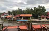 Nearby View and Attractions 7 Baan Pitumata Amphawa