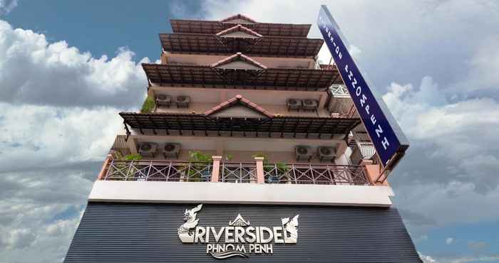 Exterior Riverside Phnom Penh Hotel